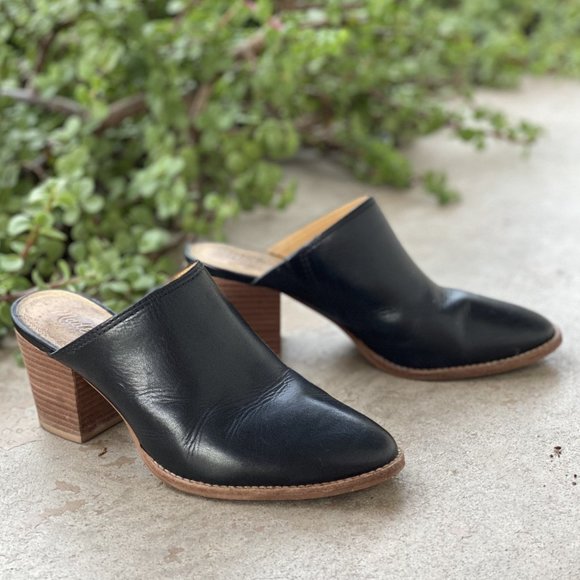 Madewell Shoes - Madewell Black Leather Mules, Size 5.5